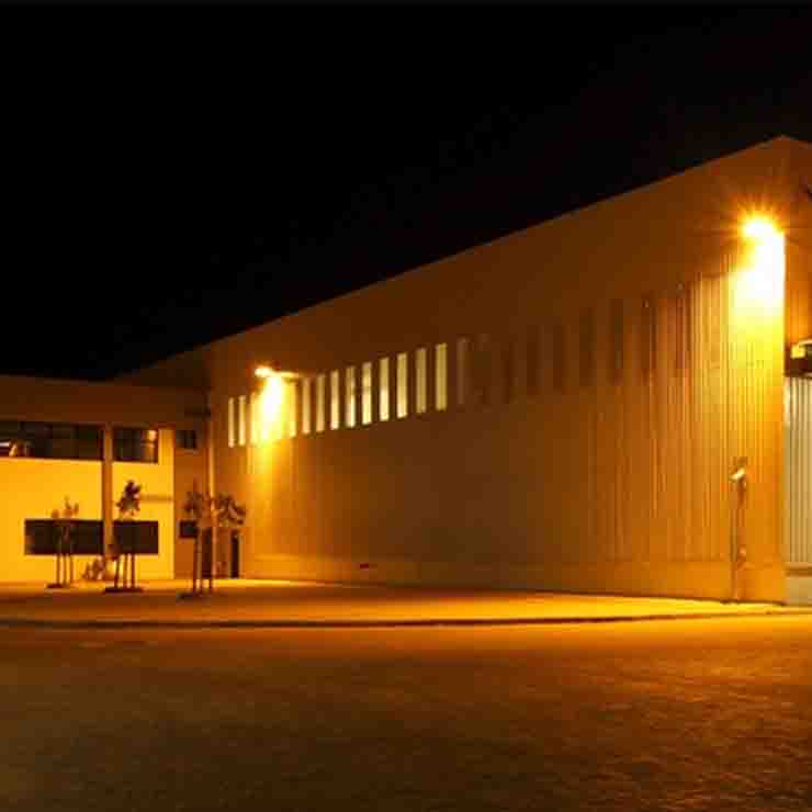 Endüstriyel Aydınlatma Sektöründe 2024: Yenilikler ve Öngörüler